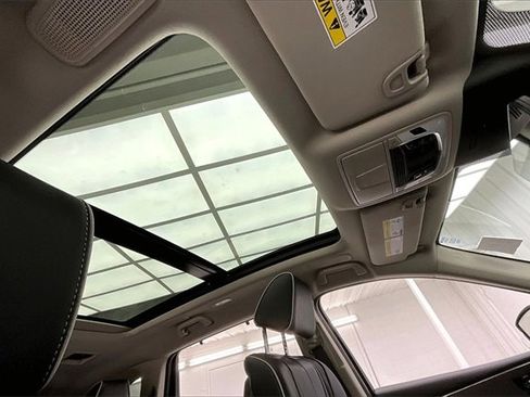 Used 2025 Acura MDX w/ Advance Package image 13