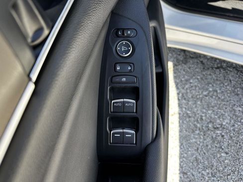 Certified 2019 Honda Accord LX image 9