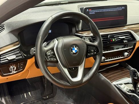 Certified 2022 BMW 540i xDrive w/ Convenience Package image 17