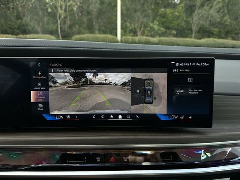 New 2026 BMW 740i w/ Premium Package image 21