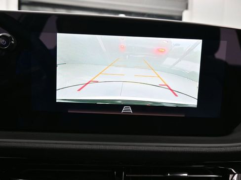 Used 2024 Buick Envista Sport Touring w/ Experience Buick Package image 20