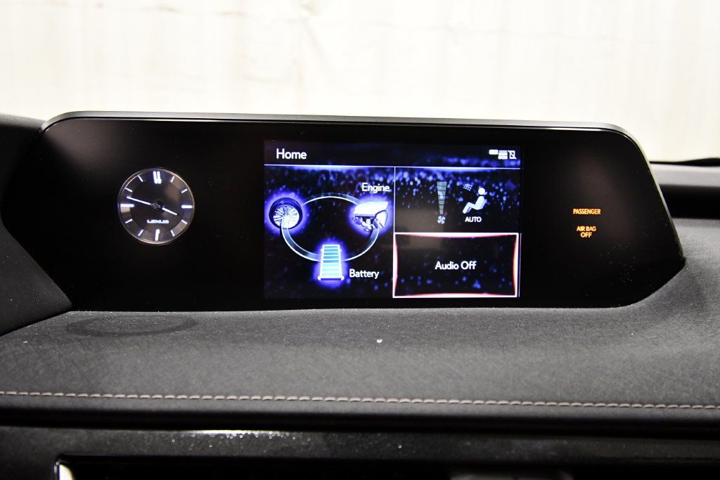 Used 2019 Lexus UX 250h w/ Premium Package AWD/4WD image 23
