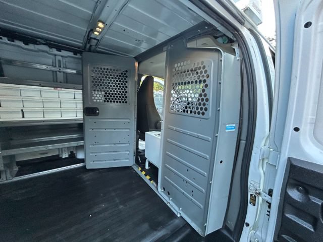 Used 2018 Chevrolet Express 2500 w/ Driver Convenience Package RWD image 26