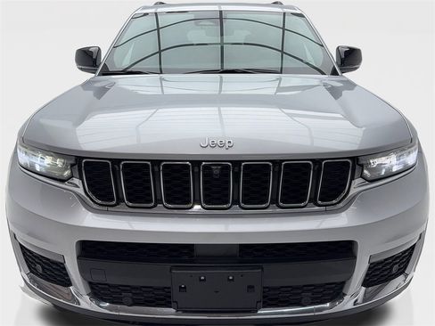 Used 2024 Jeep Grand Cherokee L Limited w/ Luxury Tech Group II image 4