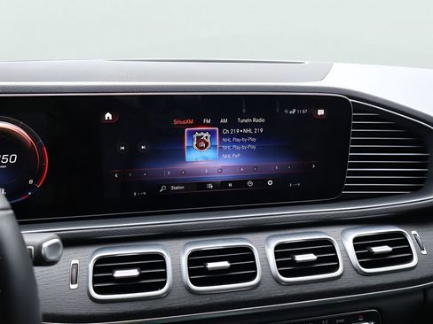 Used 2023 Mercedes-Benz GLE 350 4MATIC image 23