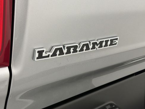 Used 2025 RAM 1500 Laramie AWD/4WD image 36