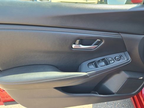 Used 2025 Nissan Sentra SV w/ All-Weather Package FWD image 22