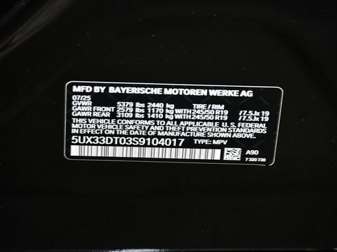 Used 2025 BMW X4 xDrive30i AWD/4WD image 17