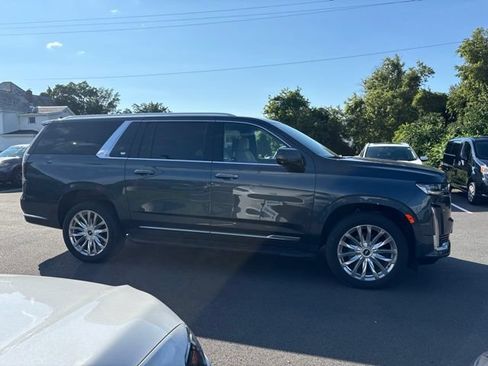 Used 2021 Cadillac Escalade ESV Premium Luxury AWD/4WD image 5
