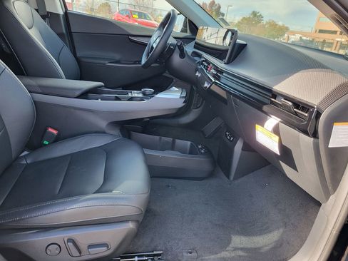 New 2025 Kia EV6 Wind image 13