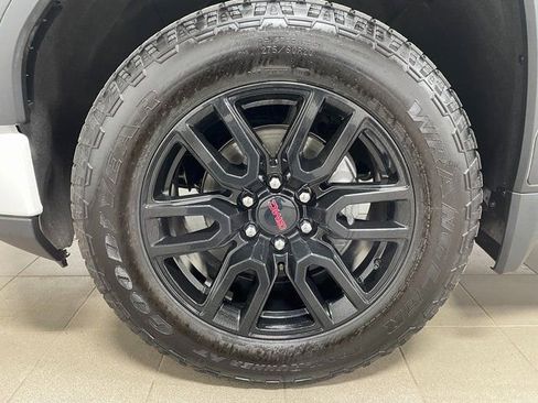 Used 2023 GMC Sierra 1500 Elevation AWD/4WD image 7