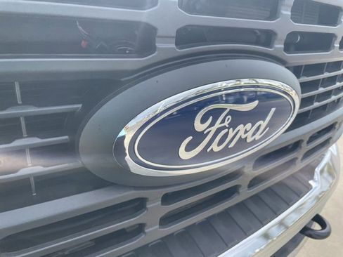 New 2026 Ford F250 XL w/ XL Chrome Package image 27