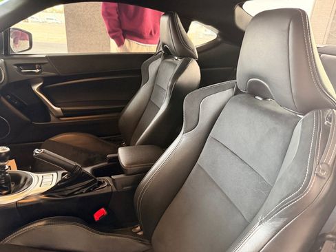 Used 2020 Toyota 86 GT image 7