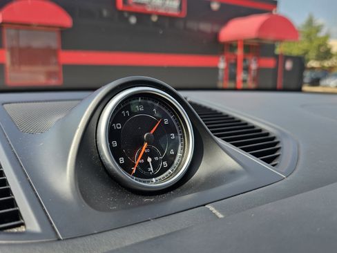 Used 2016 Porsche Macan Turbo w/ Premium Package Plus image 41