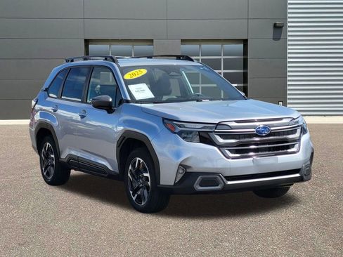 Certified 2025 Subaru Forester Limited w/ Popular Package #2 AWD/4WD image 2