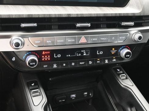 Used 2023 Kia Telluride EX AWD/4WD image 18