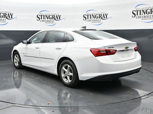 Used 2017 Chevrolet Malibu LS FWD image 5