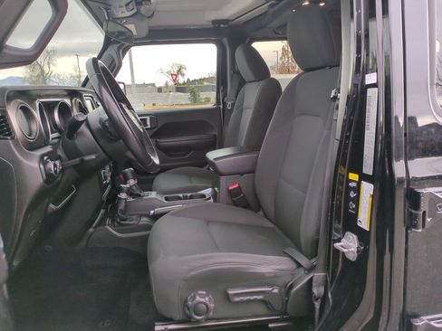 Used 2020 Jeep Wrangler Unlimited Sport S image 17