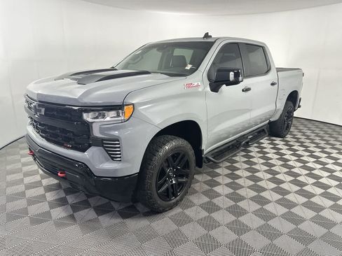 Used 2024 Chevrolet Silverado 1500 LT Trail Boss w/ LT Trail Boss Premium Package AWD/4WD image 14