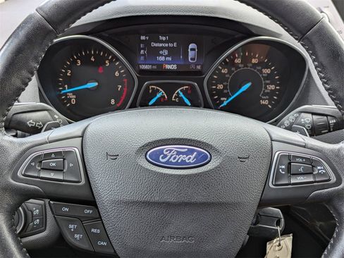 Used 2018 Ford Escape SE image 16