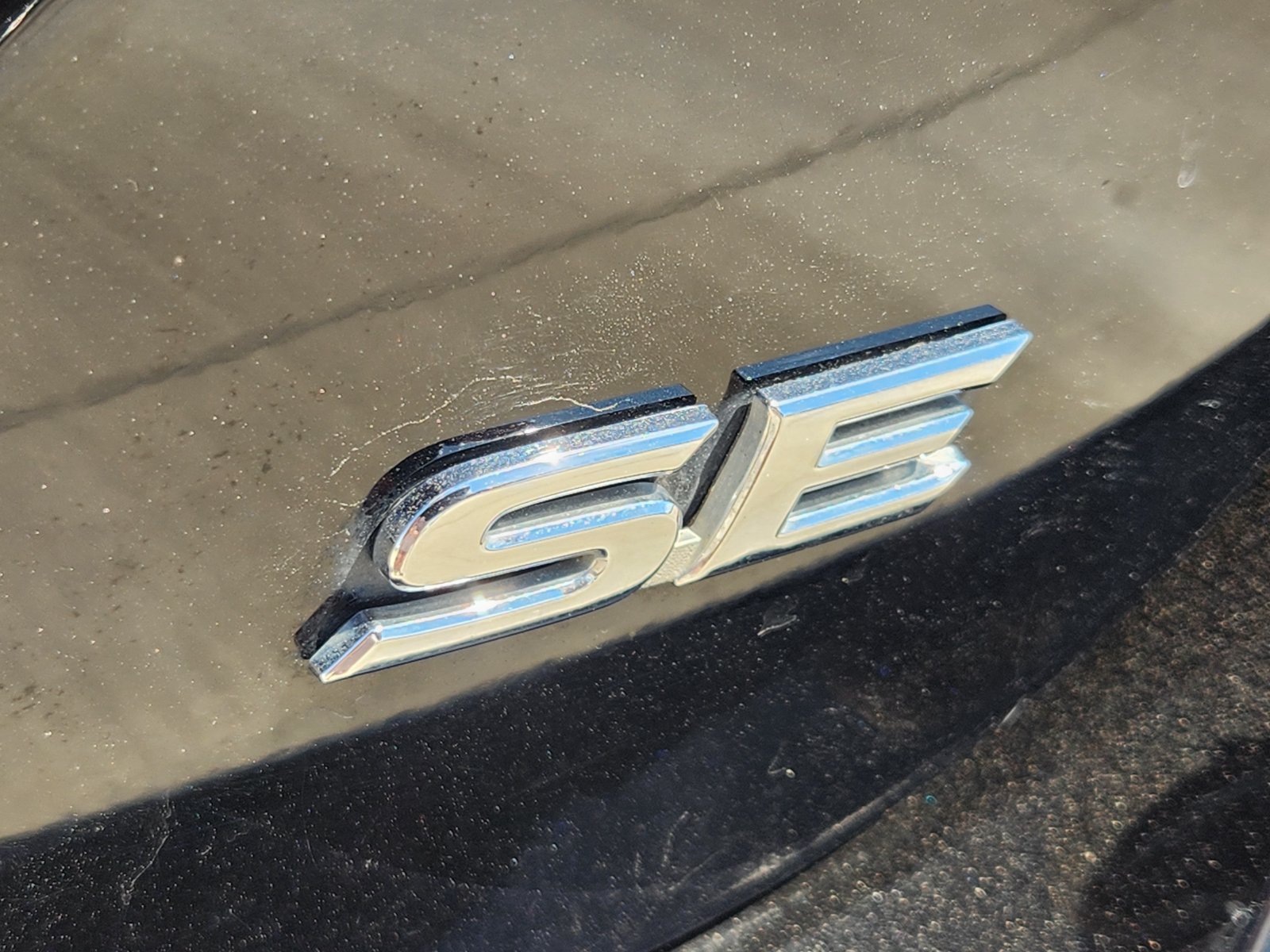 Used 2023 Toyota Camry SE w/ Cold Weather Package FWD image 14