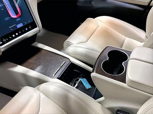 Used 2017 Tesla Model S 75 image 17