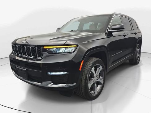 Used 2023 Jeep Grand Cherokee L Limited AWD/4WD image 6
