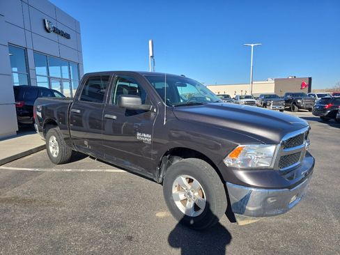 Used 2021 RAM 1500 Tradesman w/ Chrome Appearance Group image 3