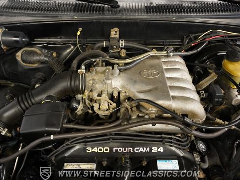 Used 1998 Toyota Tacoma 4x4 w/ SR5 Package image 34