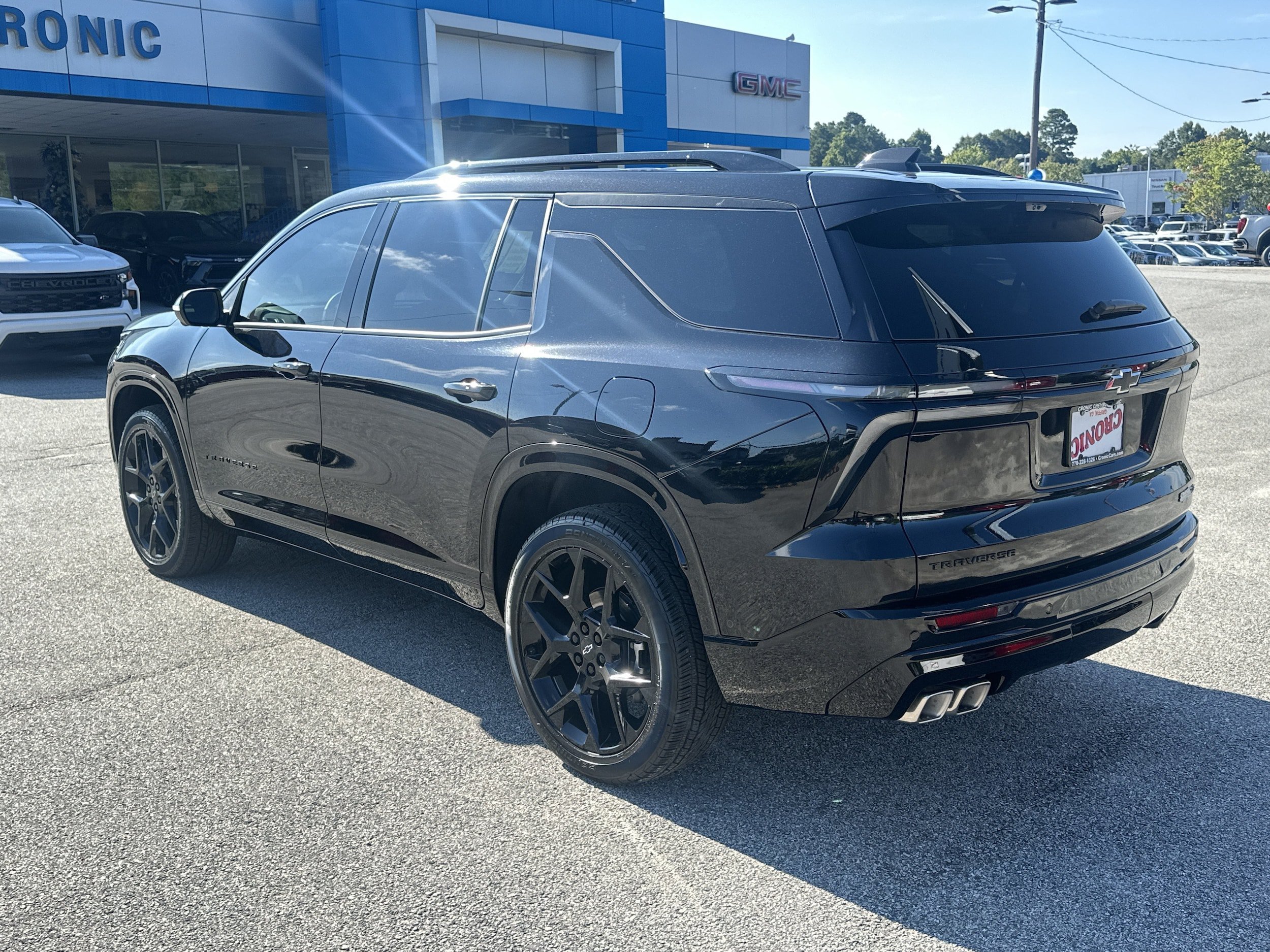 Used 2026 Chevrolet Traverse RS w/ LPO, Floor Liner Package FWD image 37