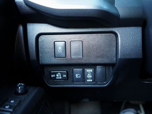 Used 2021 Toyota Tacoma TRD Off-Road image 15