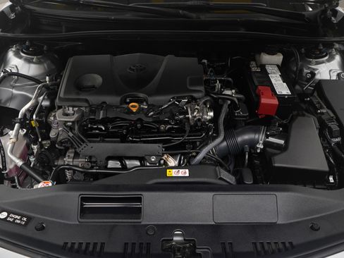 Used 2023 Toyota Camry SE image 29