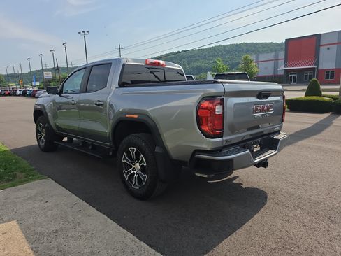 Used 2025 GMC Canyon AT4 AWD/4WD image 6
