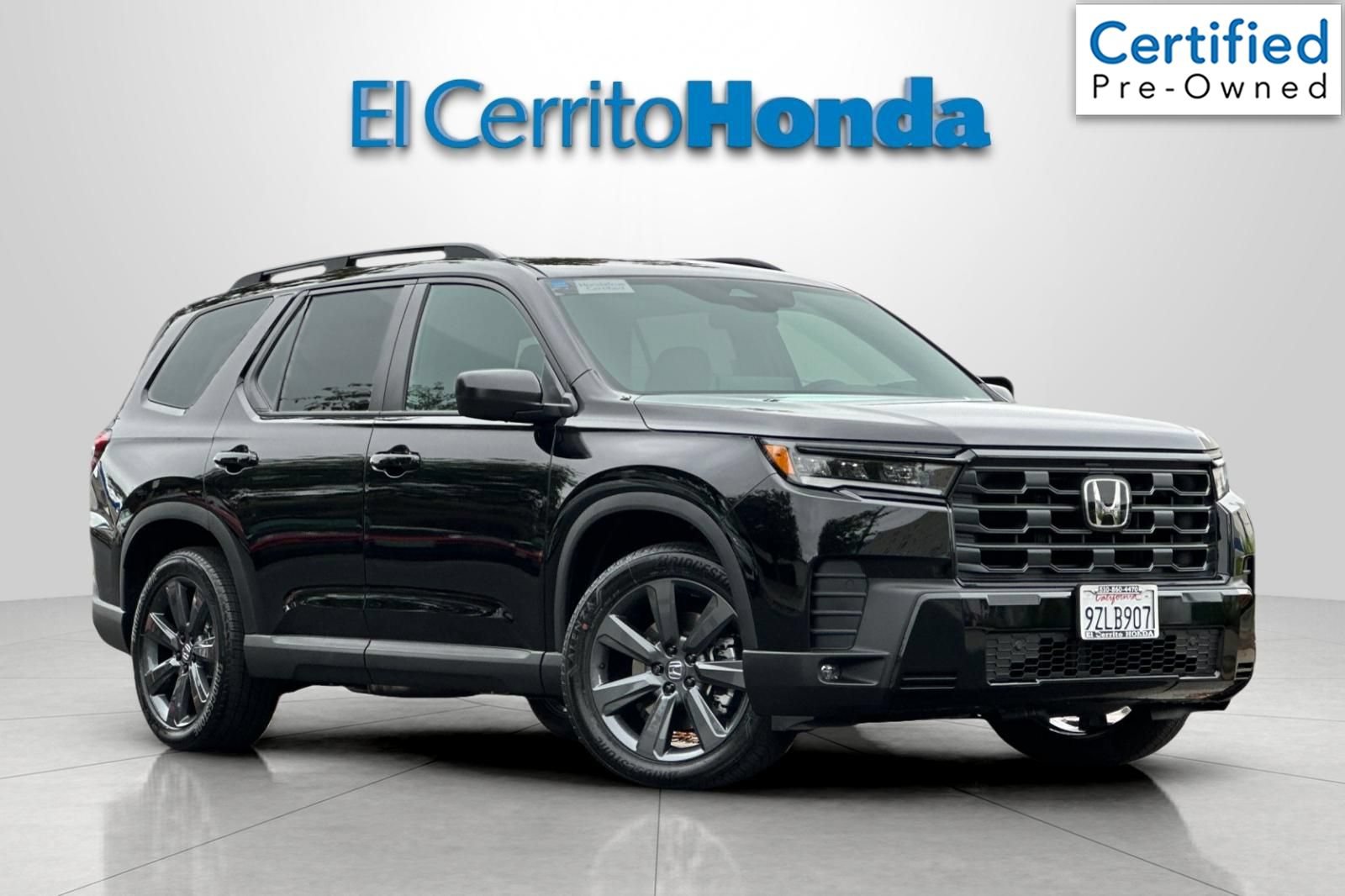 Certified 2026 Honda Pilot Sport image 1