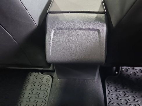 Used 2025 Volkswagen Jetta SE image 18