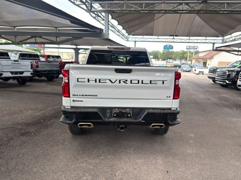 Used 2021 Chevrolet Silverado 1500 LT Trail Boss w/ Convenience Package II AWD/4WD image 6