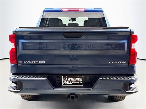 Used 2024 Chevrolet Silverado 1500 Custom image 5
