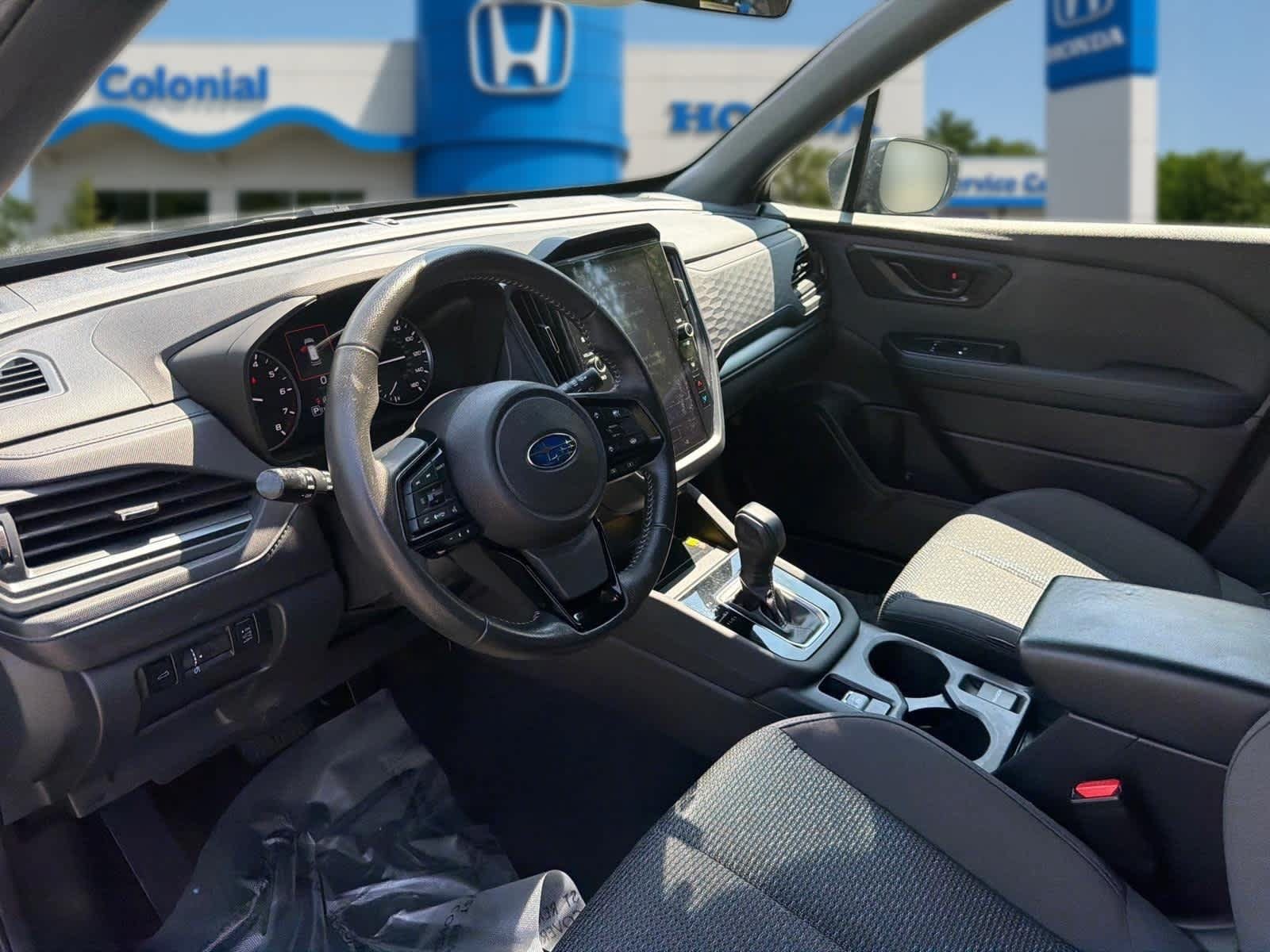 Used 2025 Subaru Forester Premium AWD/4WD image 12