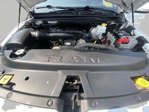 Used 2019 RAM 1500 Big Horn AWD/4WD image 27