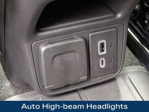 Used 2022 Buick Encore GX Essence w/ Experience Buick Package AWD/4WD image 21