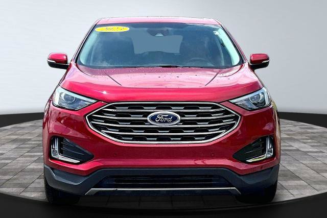 Certified 2023 Ford Edge Titanium AWD/4WD image 3