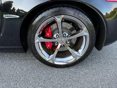 Used 2013 Chevrolet Corvette Grand Sport w/ 2LT Preferred Equipment Group RWD image 24
