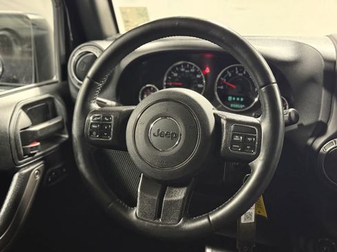Used 2018 Jeep Wrangler Unlimited Sport S AWD/4WD image 17