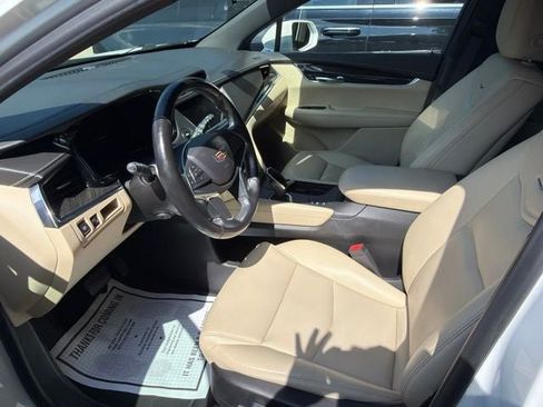Used 2019 Cadillac XT5 AWD image 9