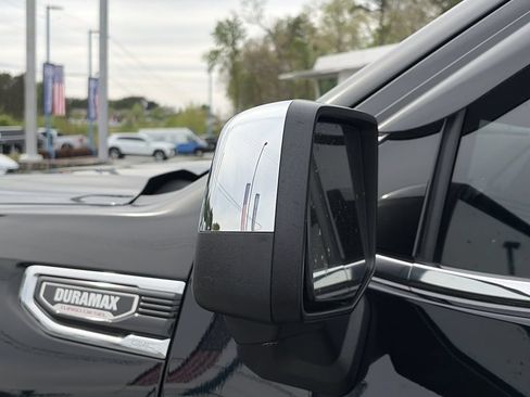 Used 2023 GMC Sierra 1500 SLT w/ SLT Premium Plus Package AWD/4WD image 34