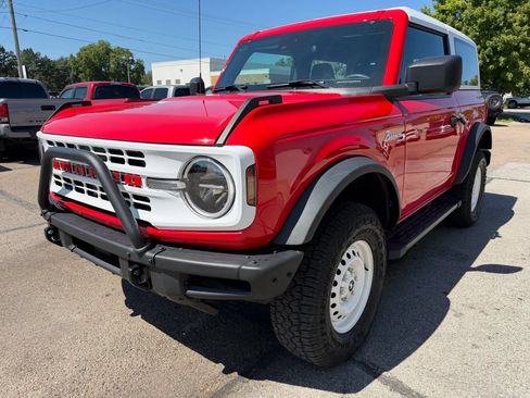 Used 2023 Ford Bronco 2-Door AWD/4WD image 4