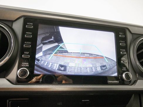 Used 2020 Toyota Tacoma SR5 image 23