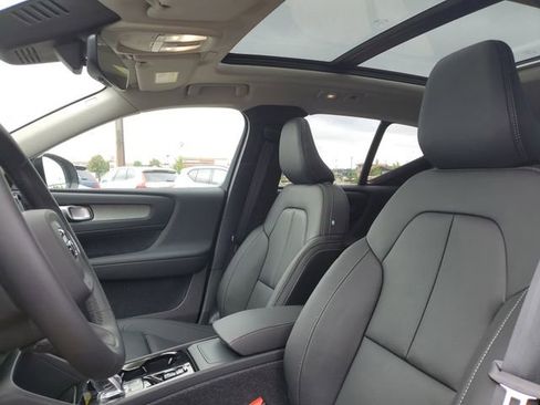 New 2026 Volvo XC40 B5 Plus w/ Protection Package Premier image 5