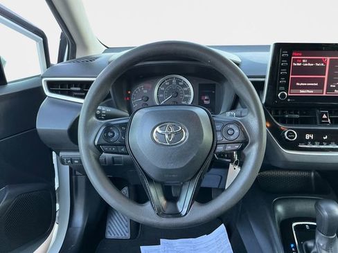 Used 2021 Toyota Corolla LE image 13