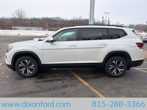 New 2026 Volkswagen Atlas SE image 4